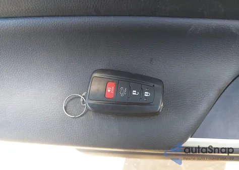 2024 Toyota Rav4 Xle from USA, damaged, VIN 2T3W1RFV8RW353108